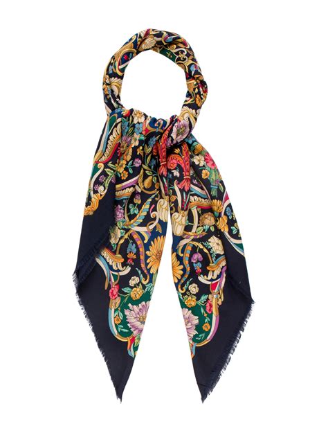 gucci flower print scarf